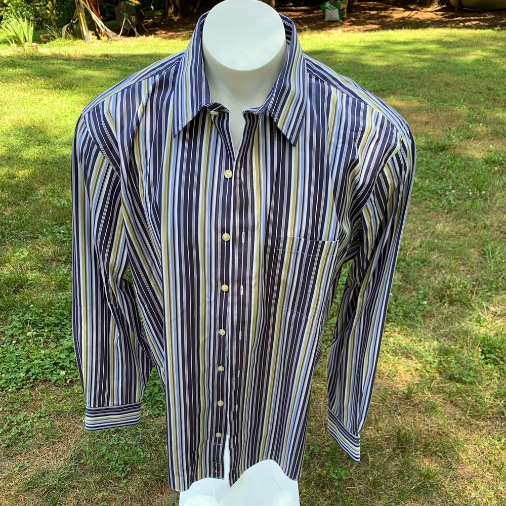 EUC Mens Jos A Banks size Xl shirt